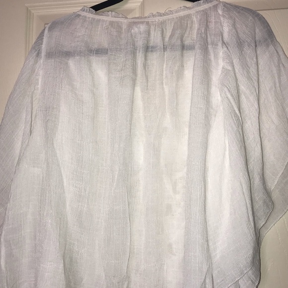 Off the shoulder flowing white top - Picture 6 of 7